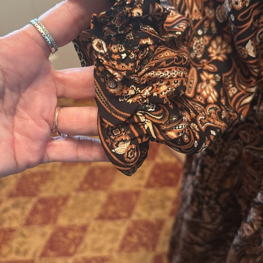 Black Tape Floral Faux Wrap Long Sleeve Midi Dress - Picture 6 of 9